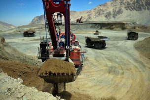 El cobre operó al alza pero finalizó la semana cayendo un 1,19 por ciento