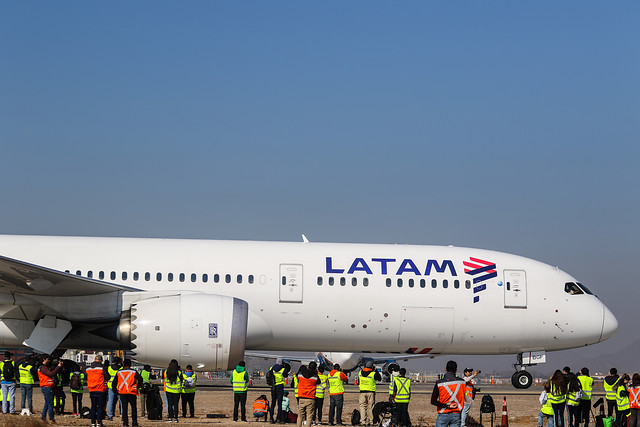 Gobierno evaluará “conveniencia y oportunidad para contribuir al éxito” de la reorganización de Latam