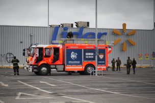 Funcionario de la PDI terminó con heridas de perdigones en intento de saqueo en supermercado de Melipilla