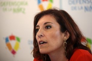 Defensora de la Niñez asegura que en avión que iba el senador Quinteros viajaba paciente oncológico de 1 año