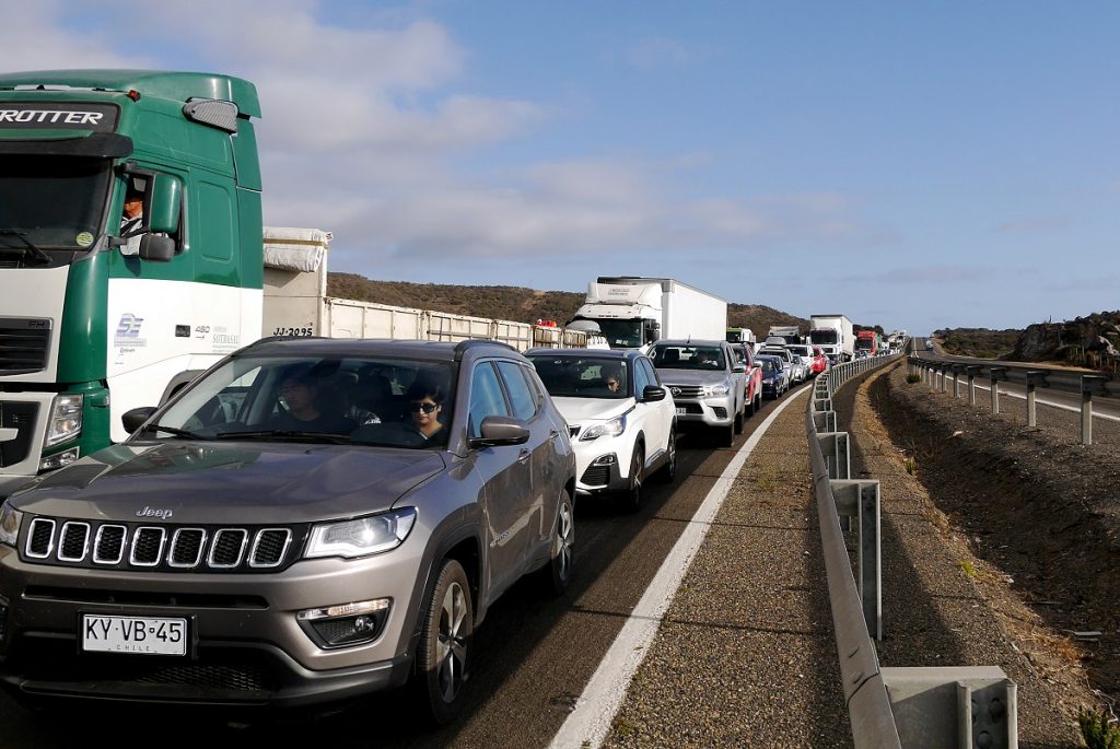 Autoridades advierten sobre riesgos en el tránsito ante aumento de vehículos por el fin de semana largo