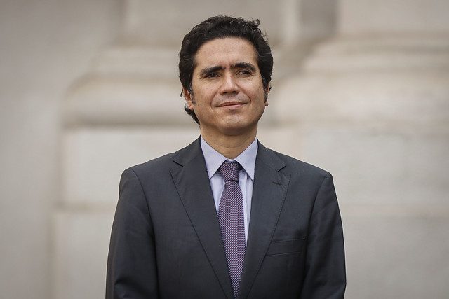 Ministro Briones: “Mucha gente miraba con simpatía que el barrio Lastarria estuviera destruido”