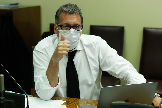 Senador Lagos Weber y la polémica de RD: “No estaban donando, estaban ahorrando plata, aportando a su política”