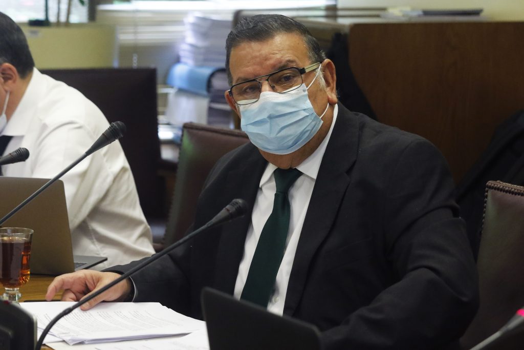 La defensa del senador Quinteros: “Consulté si podía viajar. Se me informó que no había problemas”