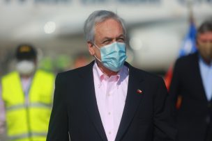 Presidente Piñera recibió 117 ventiladores mecánicos donados por la CPC