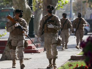 FOTOS | Boinas Negras del Ejército ya están fiscalizando cuarentenas