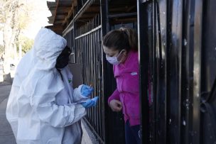 Entregan primeras cajas de alimentos a jefas de hogar de Buin