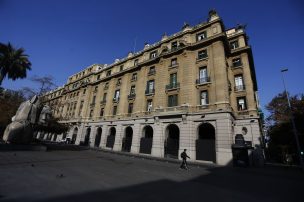 Gobierno se querella contra tres imputados por fiesta clandestina en Santiago