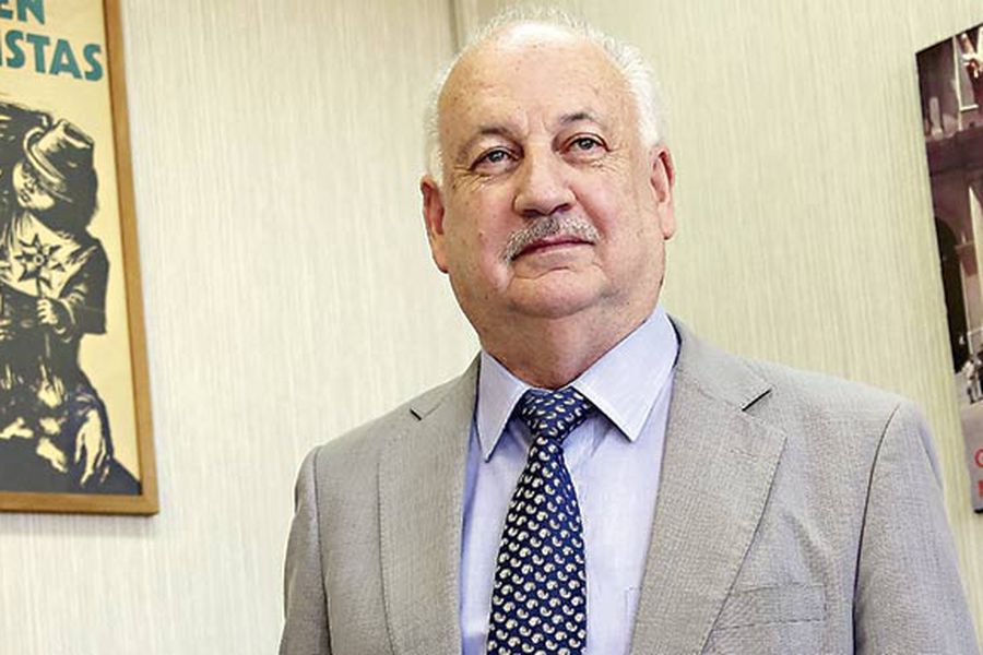 Partido Comunista valora duelo nacional por Guillermo Teillier: “Se lo merece”