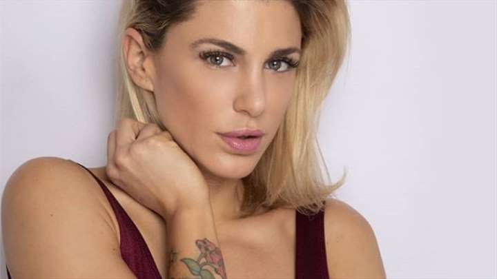 Wilma González se despidió de su clásico rubio y sorprendió con nuevo look