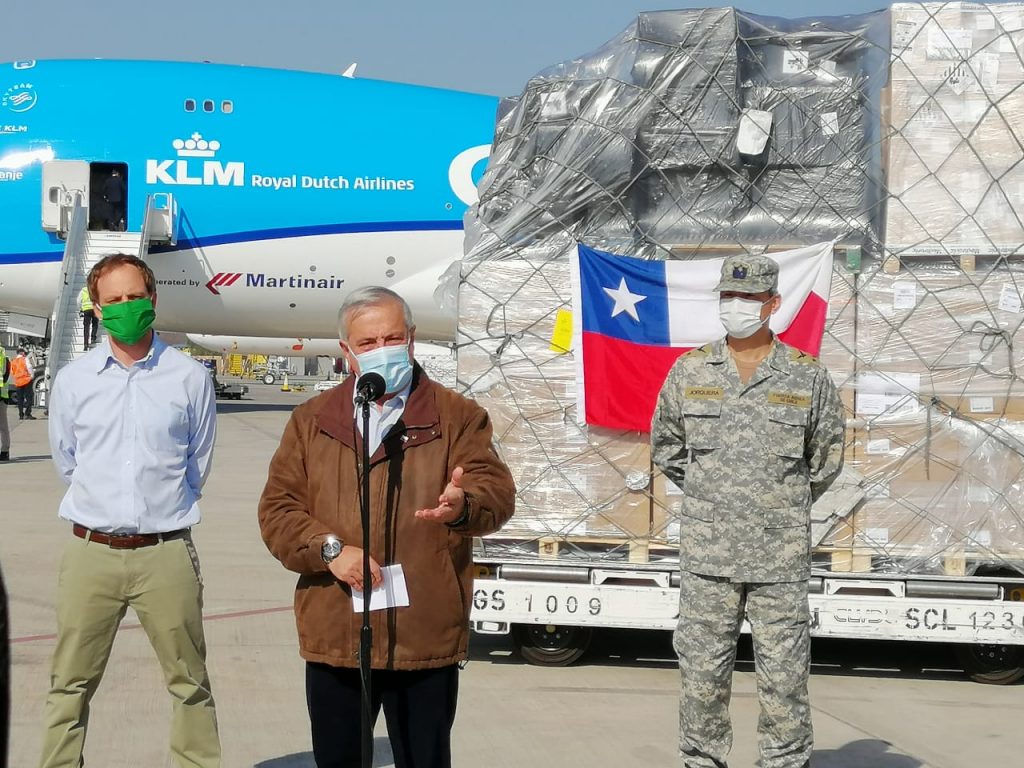 Ministro de Salud advierte: “Vivimos una suerte de pánico viroterrorista; los días que vienen van a ser muy duros”