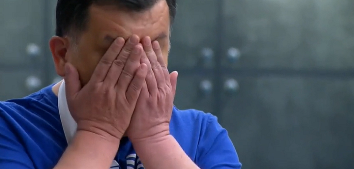 Carlos Zárate no aguantó las lágrimas en “MasterChef Celebrity” tras cocinarle a “persona especial”