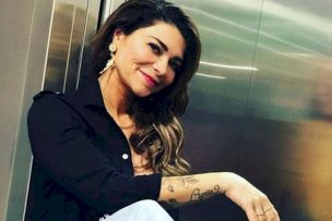 Antonella Ríos celebró la semana de la lactancia materna con íntima fotografía junto a su hijo