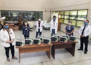 Servicio de Salud de Arica entregó nuevos desfibriladores a hospital regional