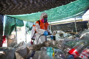 Recicladores reciben sanitización con nanocobre en Maipú