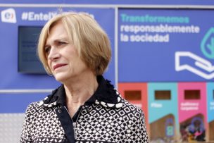 Evelyn Matthei catalogó de “indignante” la realización de fiesta al interior de un departamento en Providencia