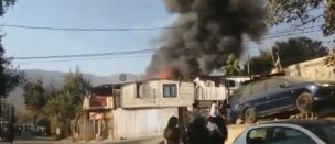 Incendio afecta a viviendas de campamento de la Pincoya en Huechuraba