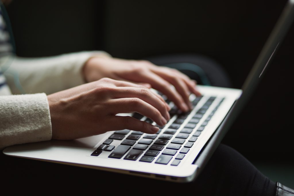 Ministerio de Ciencia impulsa webinars con expertos para avanzar en Inteligencia Artificial