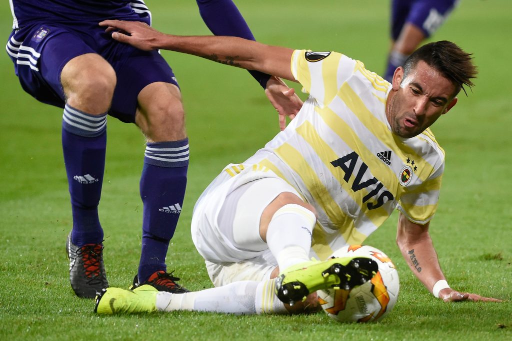 Medio argentino se deshizo en elogios para Mauricio Isla y le “envió” un mensaje a Boca Juniors