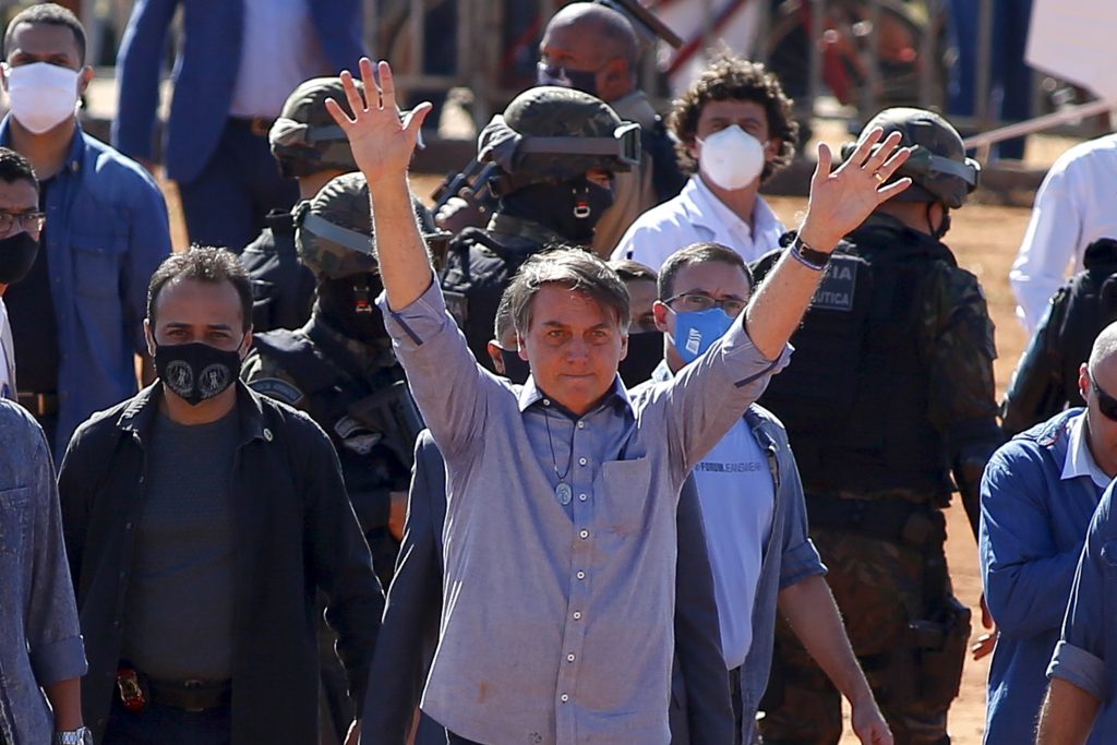 Un estado de Brasil multa a Bolsonaro por causar aglomeraciones
