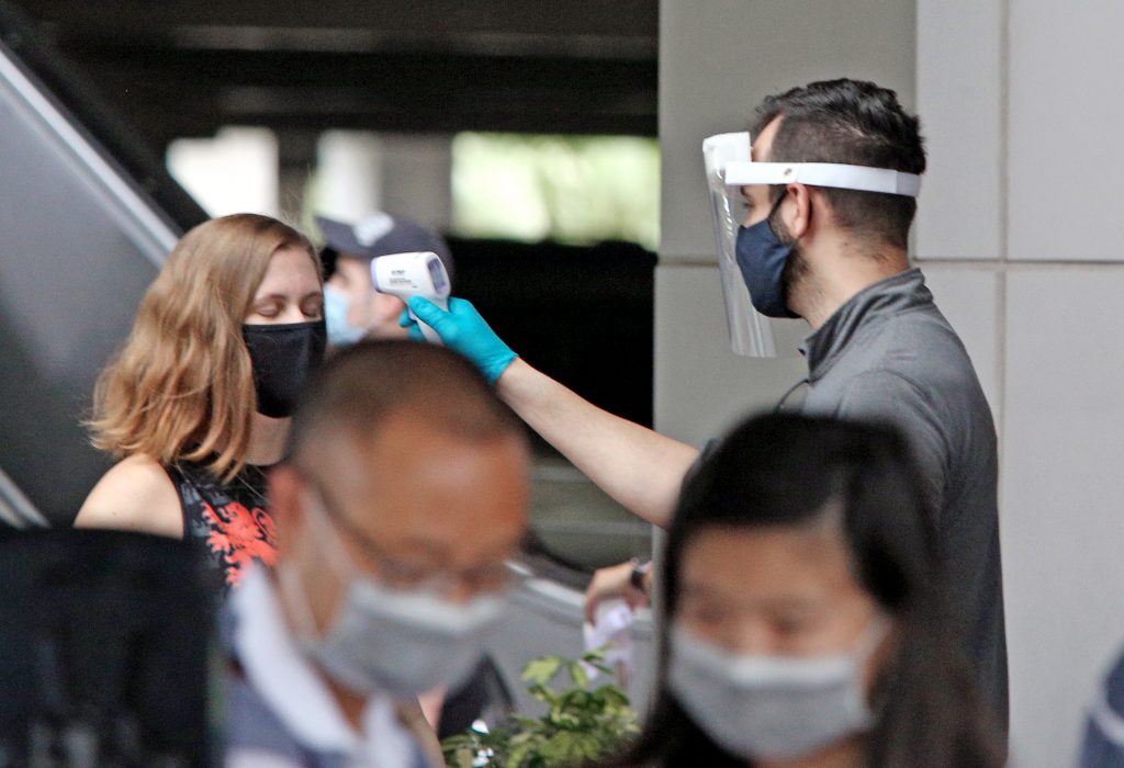 OMS advierte que mascarillas “por sí solas, no protegen de la COVID-19”