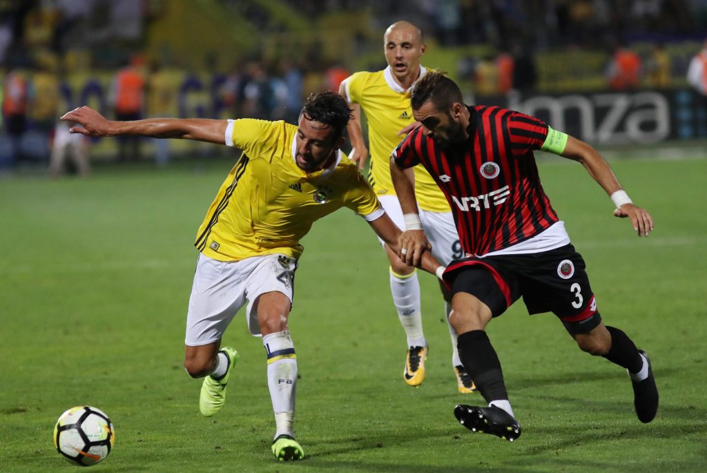 Le salió competencia a Boca Juniors: Mauricio Isla habría sido ofrecido a importante equipo español