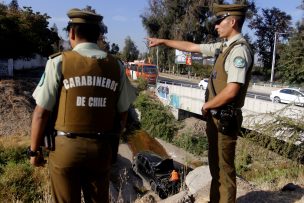 Hombre en estado de ebriedad fue rescatado del canal San Carlos: habría sido empujado