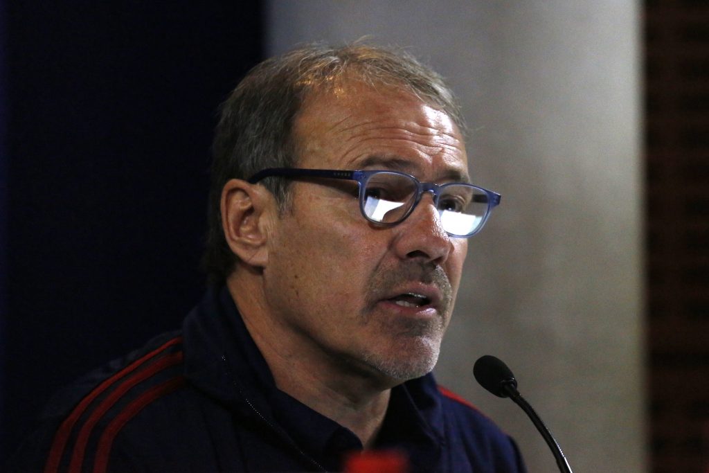 Sergio Vargas y posible regreso de Johnny Herrera a la U: “Depende de él, de lo que vaya hablando, diciendo, opinando”