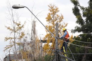 Enel activa plan preventivo por pronóstico de lluvias en la Región Metropolitana