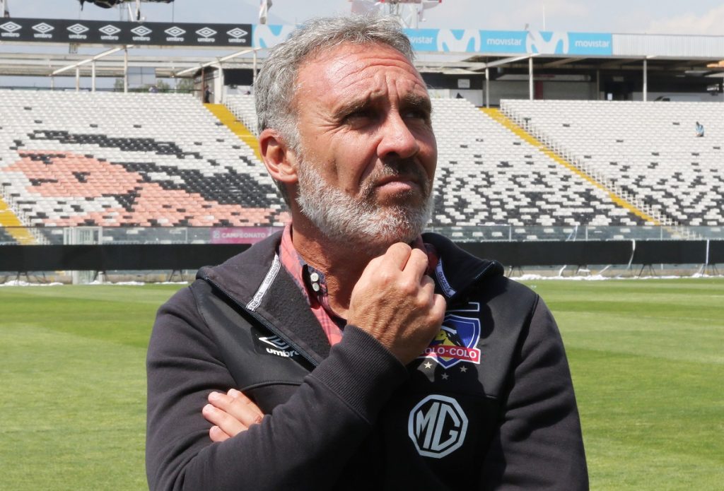 Marcelo Espina y posibilidad de que arribe Gustavo Quinteros a Colo Colo: “No miento, hablé con él”