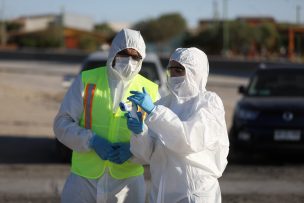 Infames: delincuentes se hacían pasar por sanitizadores para robar casas en La Reina y Las Condes