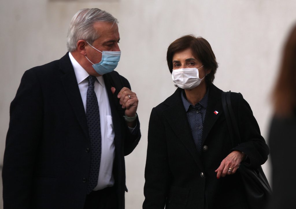 Mañalich le pide cuarentena preventiva a Paula Daza por posible contagio de su chofer: “Sería contacto estrecho”