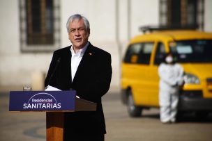 Piñera anuncia red de furgones escolares para transportar a pacientes a residencias sanitarias