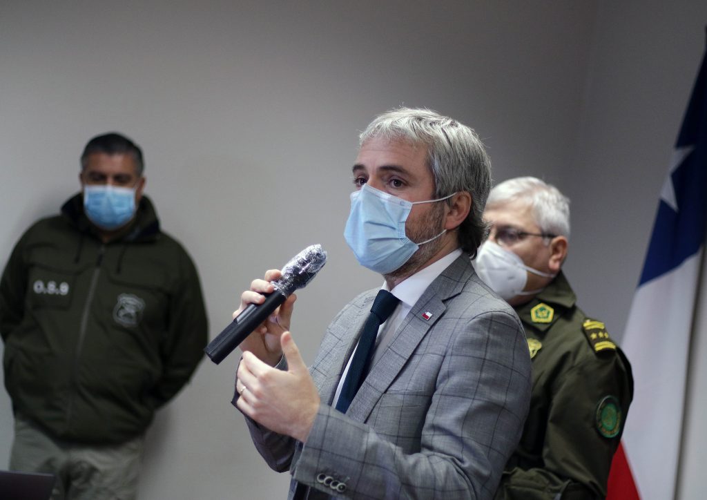 Diputado Soto (PS) acusa a Blumel de “poner en riesgo” a los trabajadores de la salud de Melipilla