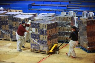 Gobierno distribuye más de 1,5 millones de cajas de alimentos en la Región Metropolitana