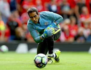 Manchester City informó del regreso de Claudio Bravo a los entrenamientos