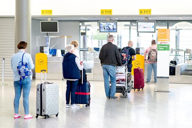 Alemania se preocupa por inesperados brotes de Covid-19