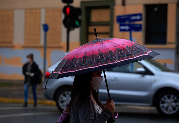Tormentas eléctricas y lluvias se harán presentes en la zona centro sur durante las próximas horas