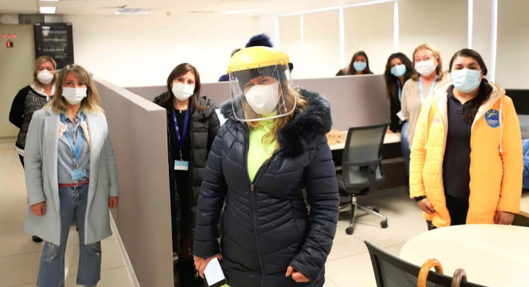 Alcaldesa Cathy Barriga inaugura “Aló Covid”, un call center para orientar a vecinos con coronavirus
