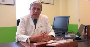 Director del Hospital Regional de Rancagua por muerte de primer funcionario de la Salud: 