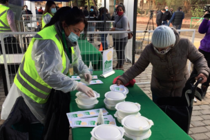 Food Truck solidario entregó almuerzos gratuitos a vecinos de Colina