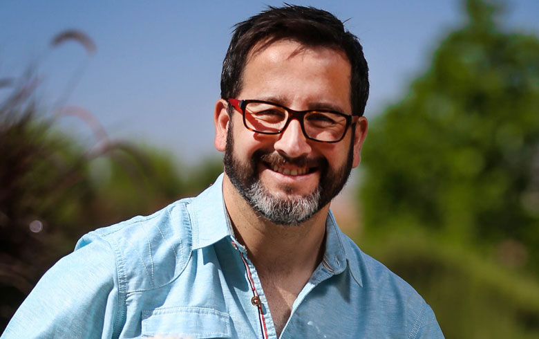 Nuevo aspecto de Eduardo Fuentes en cuarentena dejó ola de reacciones en redes sociales