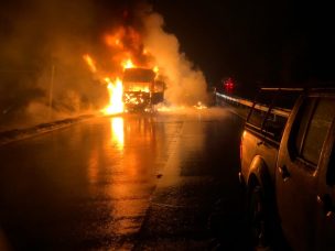 Dos camiones quemados en Ercilla: dejaron miguelitos en la Ruta 5 Sur