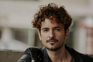 Tommy Torres confiesa que una popular canción suya está basada en un chileno