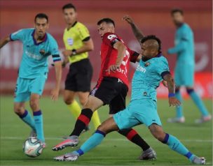 FC Barcelona y Arturo Vidal en cancha igualan con el Atlético y siguen alejándose del título