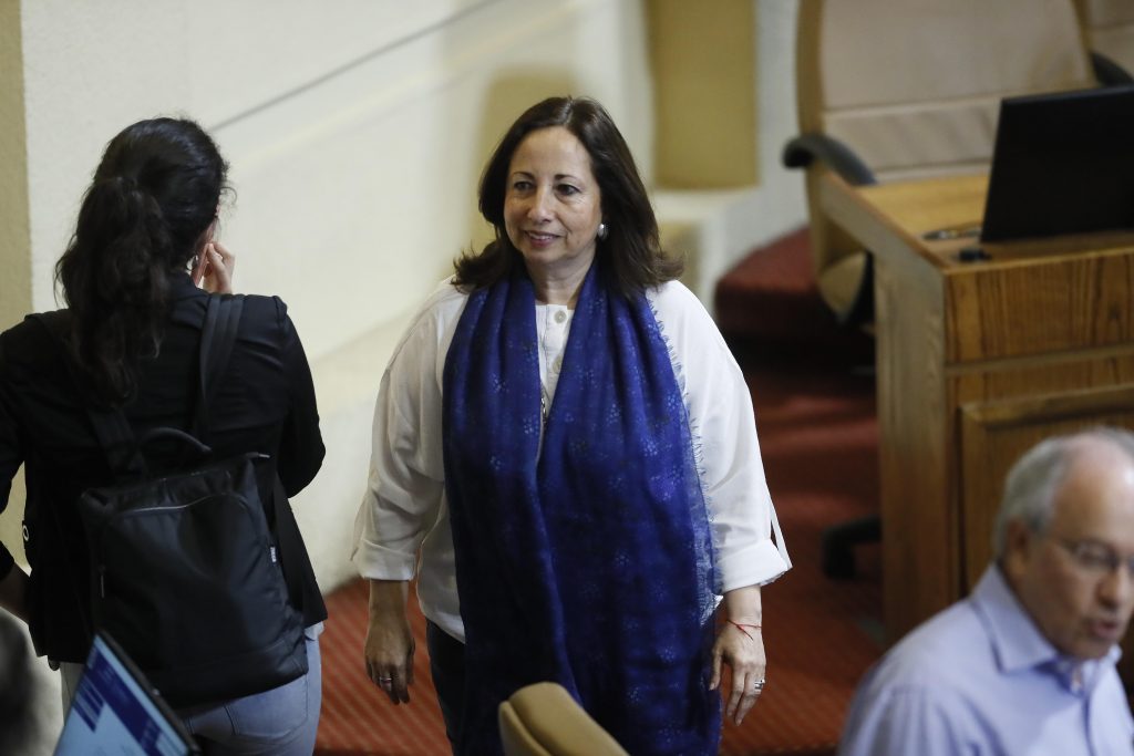 Diputada Sepúlveda: “El problema no es solo Mañalich, sino también el ministro de Hacienda”