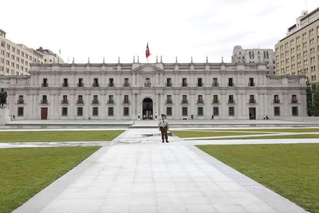 Diputados DC acudirán a Contraloría por “compra gourmet” de La Moneda