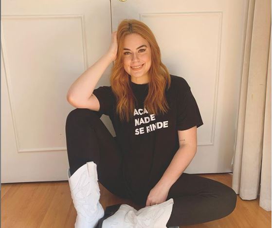 Reconocida influencer chilena anunció acciones legales por descargas ilícitas de su libro