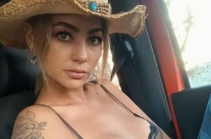 Camila Recabarren impacta con detalle de sus piernas en nueva fotografía