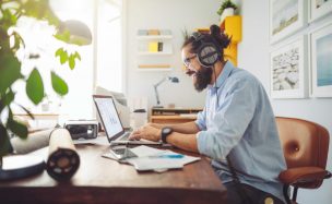 Equilibrio personal y tecnológico: Cómo se están acostumbrando los chilenos a trabajar desde casa